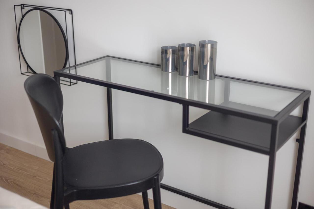 Brand New Business Apartament Varsó Kültér fotó